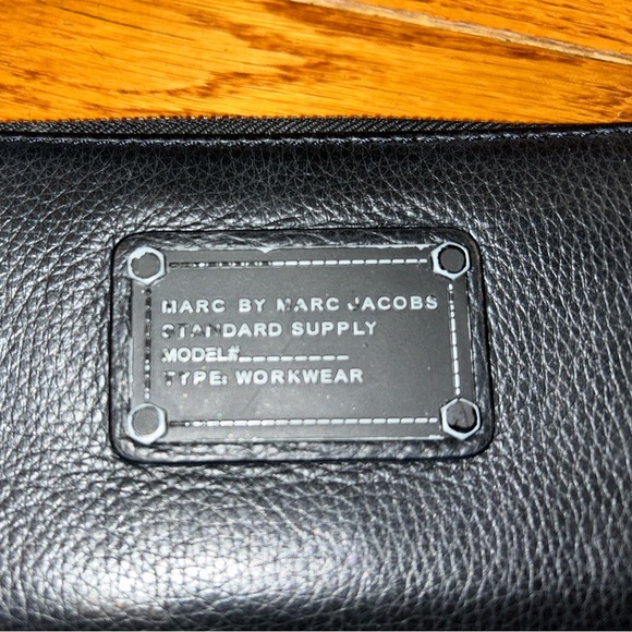 Beautiful wallet by Marc Jacobs - Picture 2 of 8